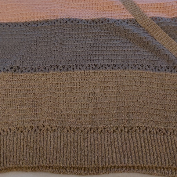 062. Multicolor Color Block Deep V Neck Wrap Sweater  Size M - Picture 9 of 14